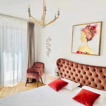 Bel Dom - The Central, Spacious 2 Rooms Luxury Apartment Cluj-Napoca Buitenkant foto